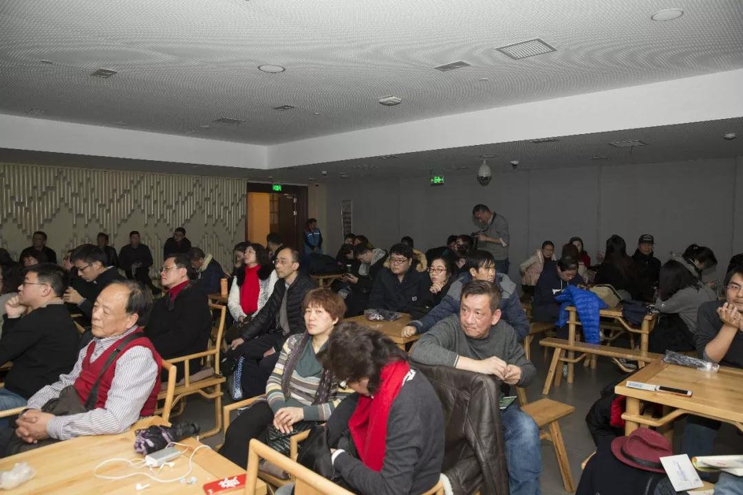 说明: D:\MyBackup\我的文档\Tencent Files\710479717\FileRecv\大世界论坛：百年大世界 追忆陈逸飞——油画名家专场\微信图片_20180111172120.jpg