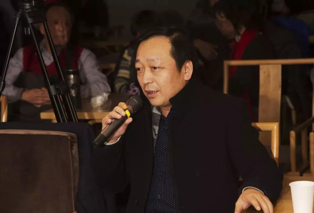 说明: D:\MyBackup\我的文档\Tencent Files\710479717\FileRecv\大世界论坛：百年大世界 追忆陈逸飞——油画名家专场\微信图片_20180111172323.jpg